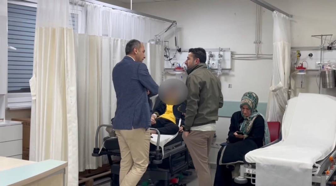 Okulda tarihi geçmiş olarak satılan  profiterolü yiyen 8 öğrenci zehirlendi 2